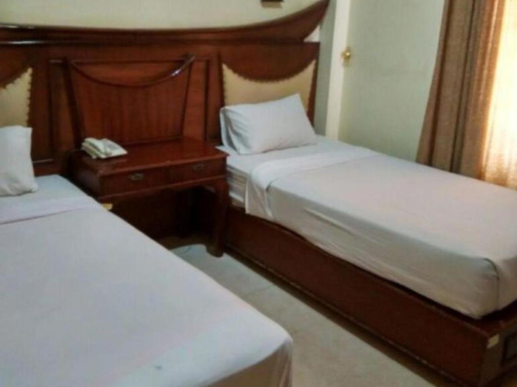 Edotel Minangkabau Padang  Buitenkant foto