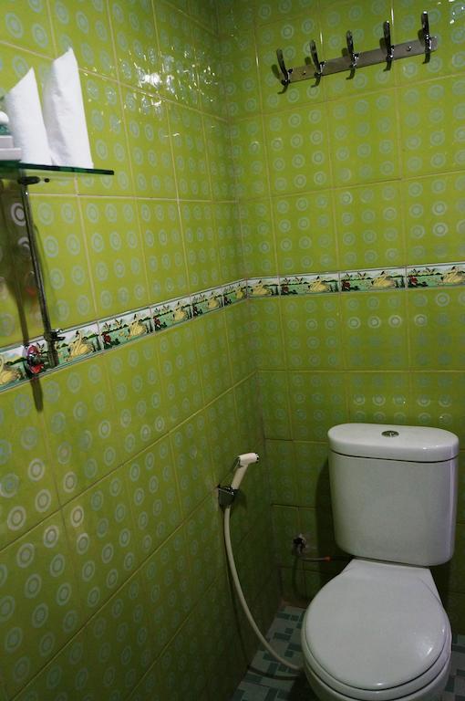 Edotel Minangkabau Padang  Buitenkant foto